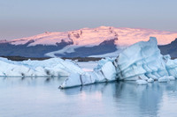 Beach next to Glacier lagoon
